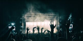 Negative tekee paluun 13 vuoden tauon jälkeen – tässä paluukeikka Negative Veikkaus Arena toukokuussa Guns N' Roses Helsingin Iron Maiden Ultra Bra Bigday Summer Festival Ilosaarirock Heart Kyproksen Raskasta joulua musiikki Spotify Portion Boys PMMP Within Temptation